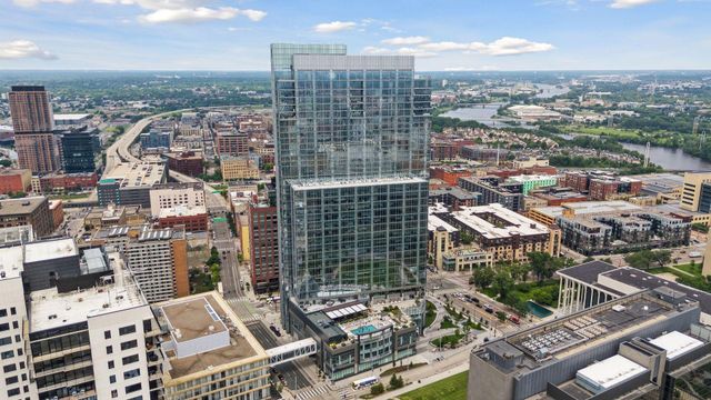 255 Hennepin Ave 3201, Minneapolis, MN 55408