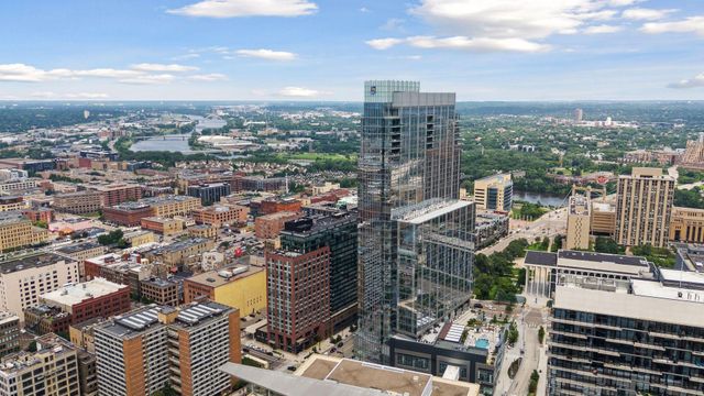 255 Hennepin Ave 3201, Minneapolis, MN 55408