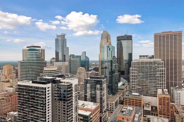255 Hennepin Ave 3201, Minneapolis, MN 55408