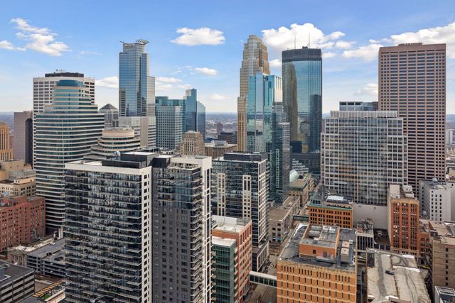 255 Hennepin Ave 3201, Minneapolis, MN 55408