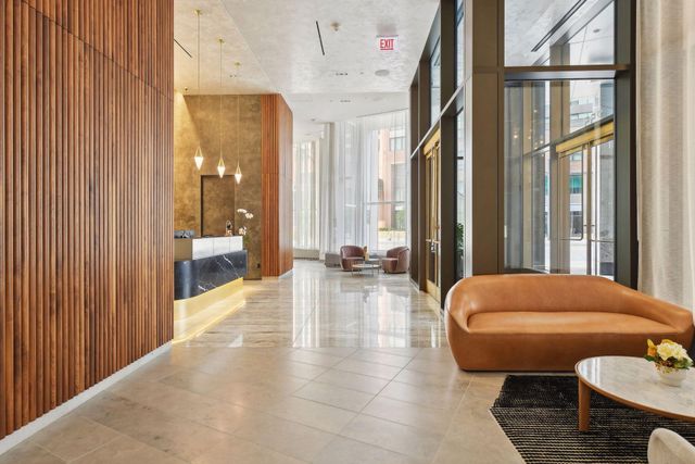 255 Hennepin Ave 3201, Minneapolis, MN 55408