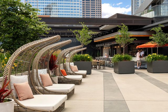 255 Hennepin Ave 3201, Minneapolis, MN 55408