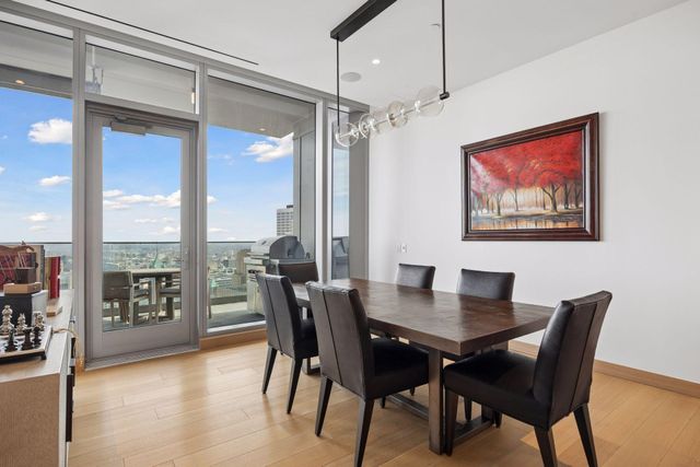 255 Hennepin Ave 3201, Minneapolis, MN 55408