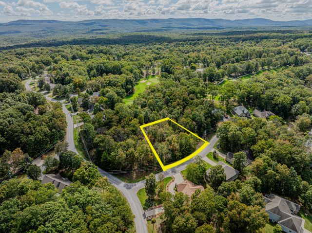 184 Trentwood Drive, Crossville, TN 38558