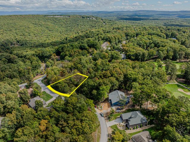 184 Trentwood Drive, Crossville, TN 38558