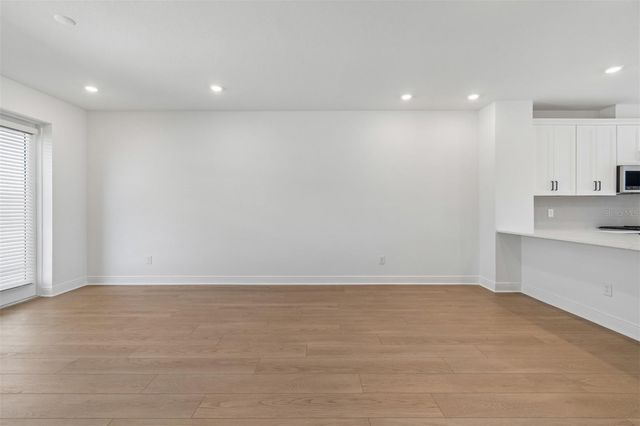 8119 SEAFLOWER PARKWAY, Bradenton, FL 34210