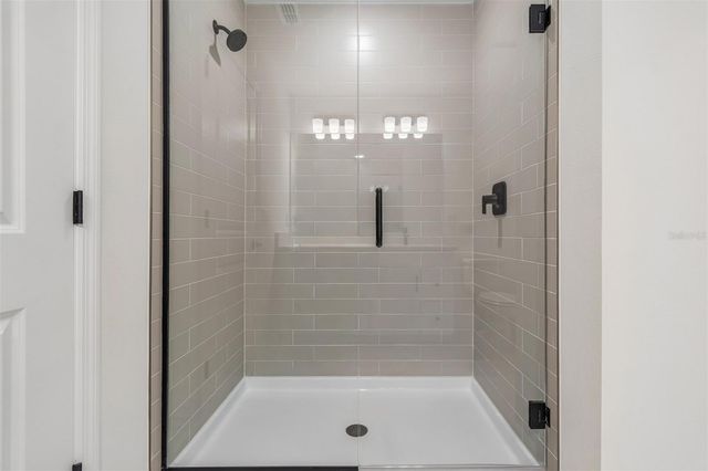 8119 SEAFLOWER PARKWAY, Bradenton, FL 34210