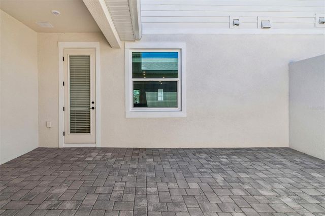 8119 SEAFLOWER PARKWAY, Bradenton, FL 34210