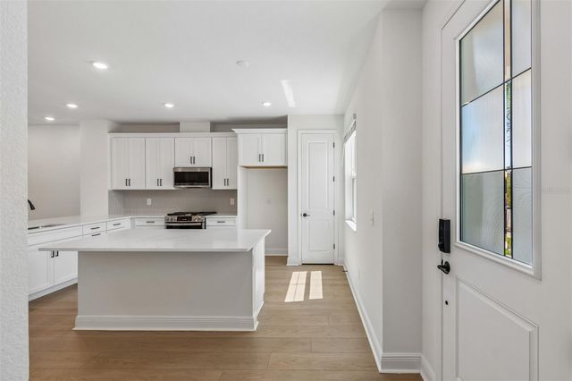 8119 SEAFLOWER PARKWAY, Bradenton, FL 34210