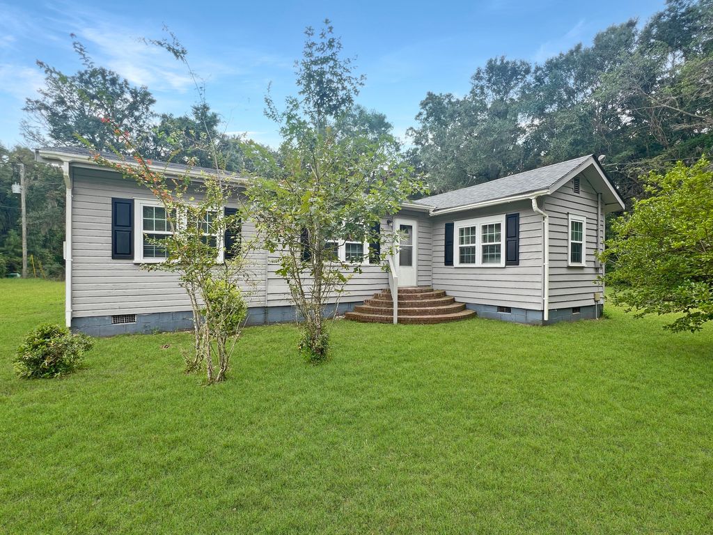 8375 Shell House Road, Edisto Island, SC 29438