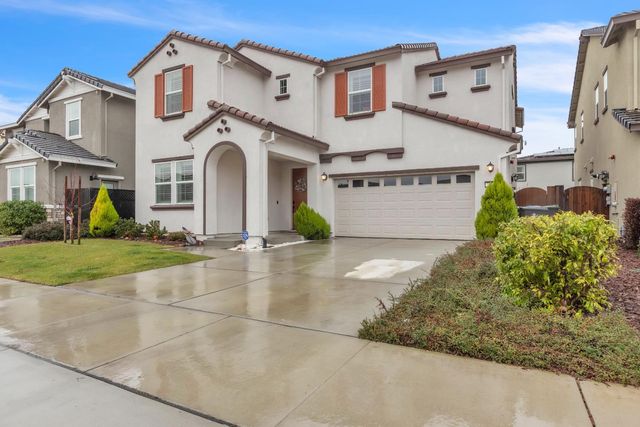 2751 Macabee Dr, Lathrop, CA 95330