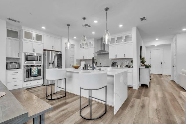 2751 Macabee Dr, Lathrop, CA 95330
