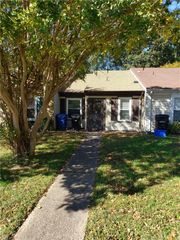 5328 Tuttle Creek CT, Virginia Beach, VA 23462