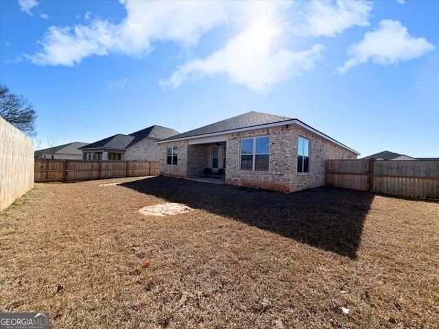 417 Otters Ridge Drive, Kathleen, GA 31047