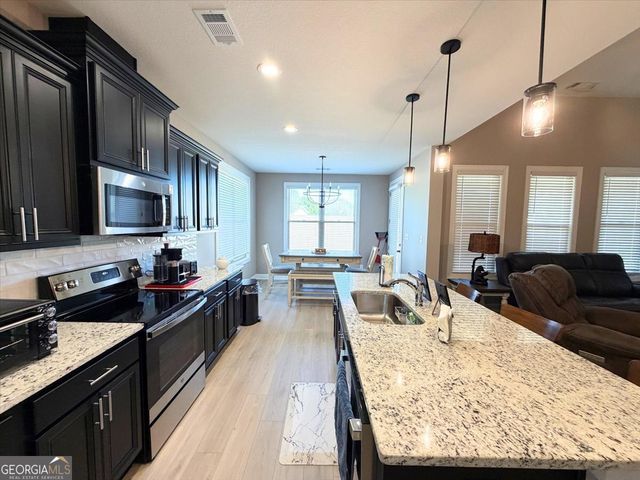 417 Otters Ridge Drive, Kathleen, GA 31047