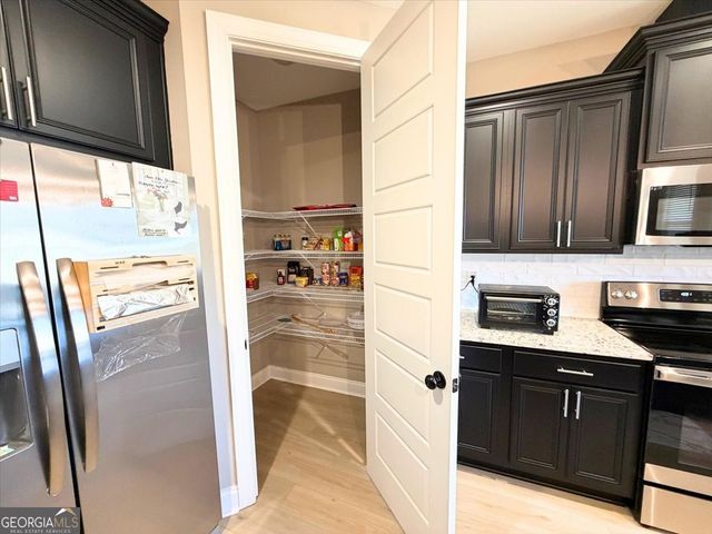 417 Otters Ridge Drive, Kathleen, GA 31047