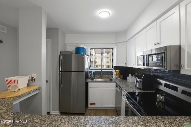 1101 Lake Park Boulevard S Unit C5, Carolina Beach, NC 28428