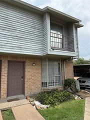 9350 Country Creek Drive 1, Houston, TX 77036