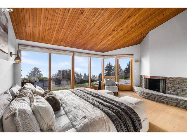 1209 Sw HESSLER Dr, Portland, OR 97239