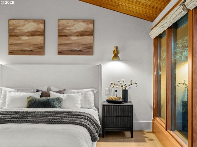 1209 Sw HESSLER Dr, Portland, OR 97239