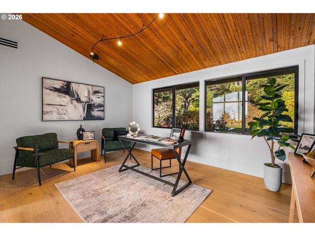 1209 Sw HESSLER Dr, Portland, OR 97239