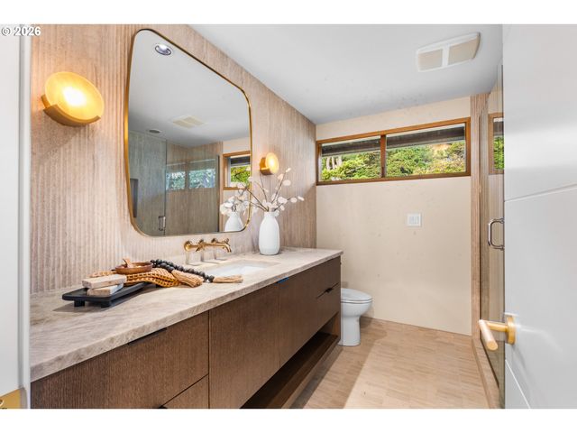 1209 Sw HESSLER Dr, Portland, OR 97239