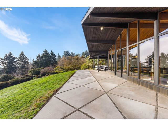 1209 Sw HESSLER Dr, Portland, OR 97239