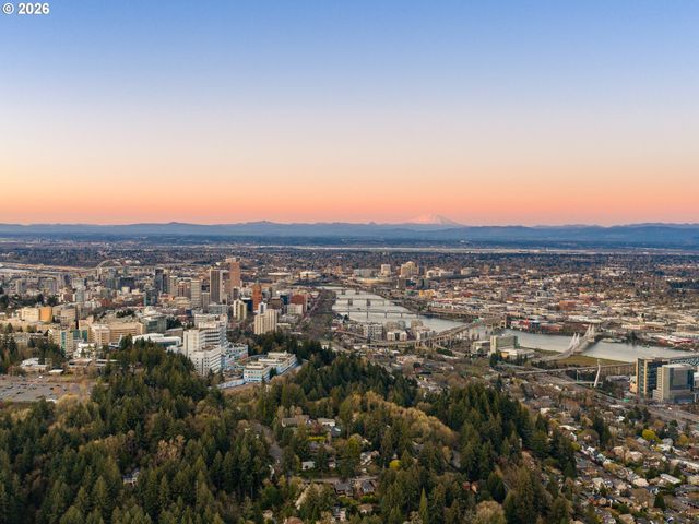 1209 Sw HESSLER Dr, Portland, OR 97239