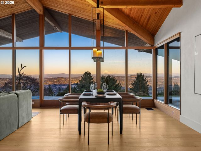 1209 Sw HESSLER Dr, Portland, OR 97239