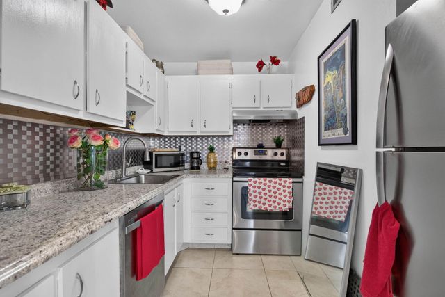 2840 NE 14th Street Causeway 109, Pompano Beach, FL 33062
