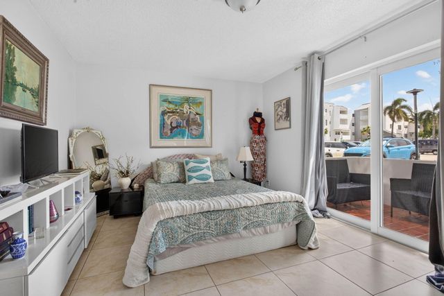2840 NE 14th Street Causeway 109, Pompano Beach, FL 33062