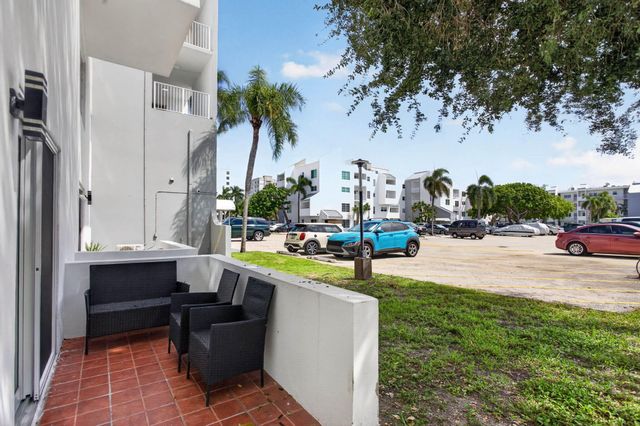 2840 NE 14th Street Causeway 109, Pompano Beach, FL 33062