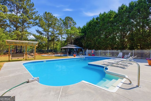 2015 Wood Valley Drive, Loganville, GA 30052