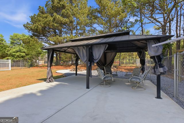 2015 Wood Valley Drive, Loganville, GA 30052