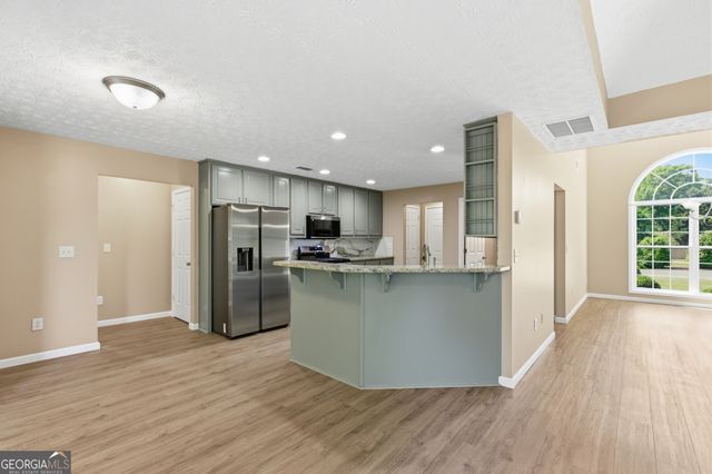 2015 Wood Valley Drive, Loganville, GA 30052