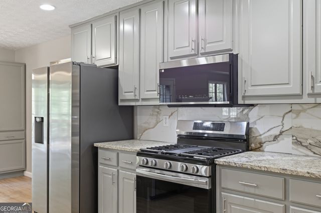 2015 Wood Valley Drive, Loganville, GA 30052