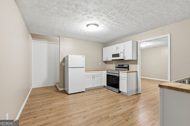 2015 Wood Valley Drive, Loganville, GA 30052