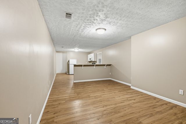 2015 Wood Valley Drive, Loganville, GA 30052