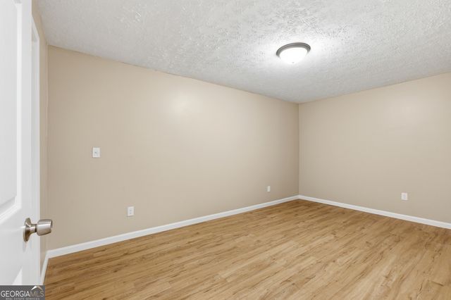 2015 Wood Valley Drive, Loganville, GA 30052