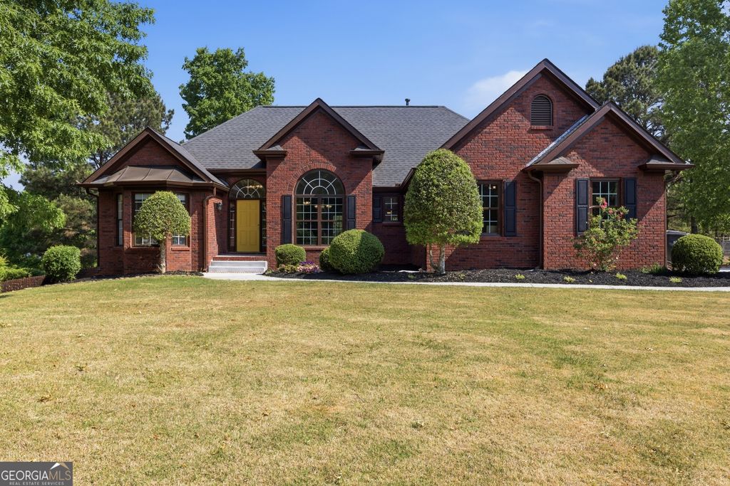 2015 Wood Valley Drive, Loganville, GA 30052