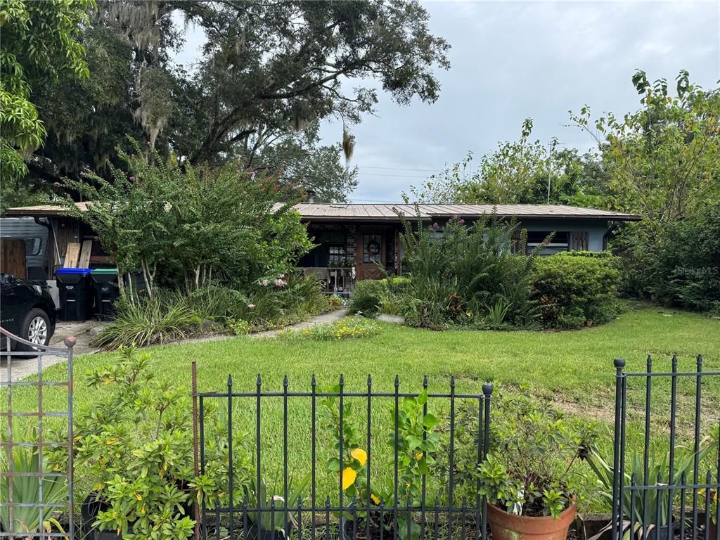 3809 NEEDLES DRIVE, Orlando, FL 32810