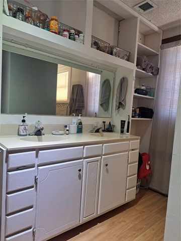 1106 Silas Street, Sweetwater, TX 79556