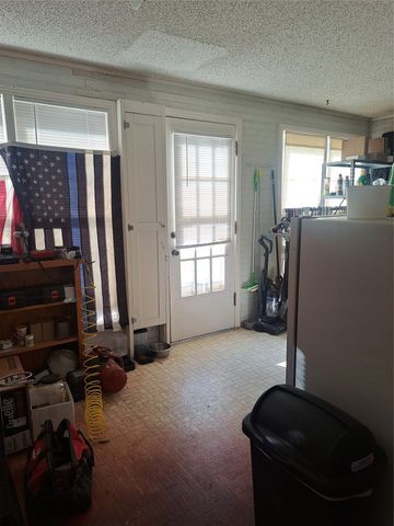 1106 Silas Street, Sweetwater, TX 79556