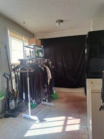 1106 Silas Street, Sweetwater, TX 79556