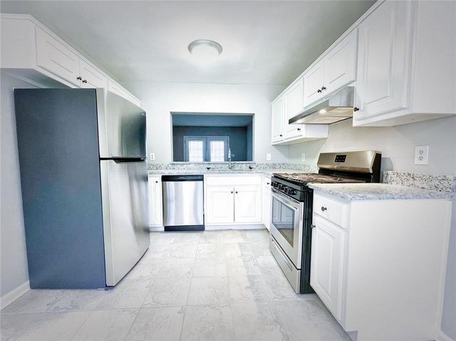 1550 Oakpointe Drive B, Marietta, GA 30008