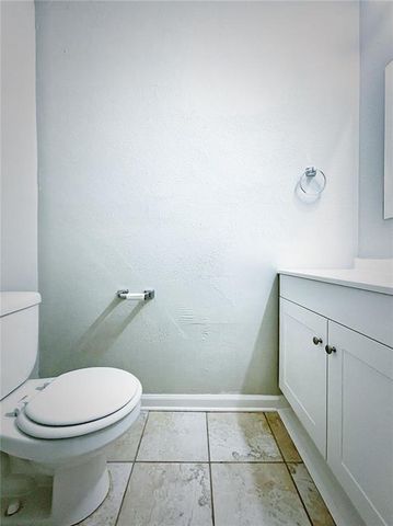 1550 Oakpointe Drive B, Marietta, GA 30008