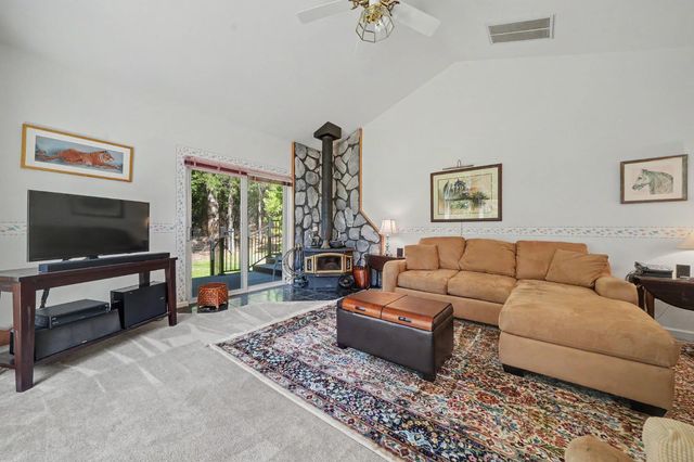 25733 Aspen Ct, Volcano, CA 95689