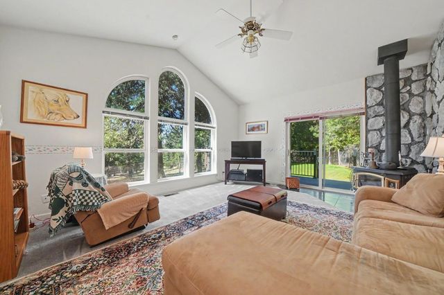 25733 Aspen Ct, Volcano, CA 95689