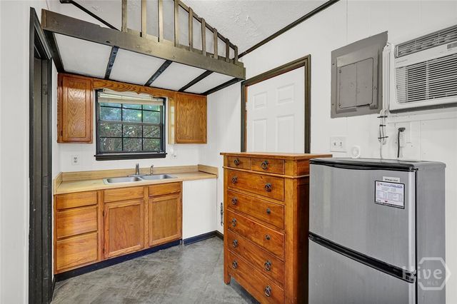 9 Austin Drive, Savannah, GA 31419