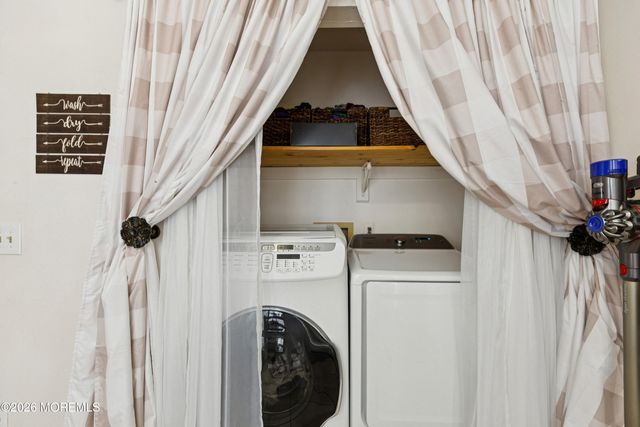 12 Crest Road, Jackson, NJ 08527